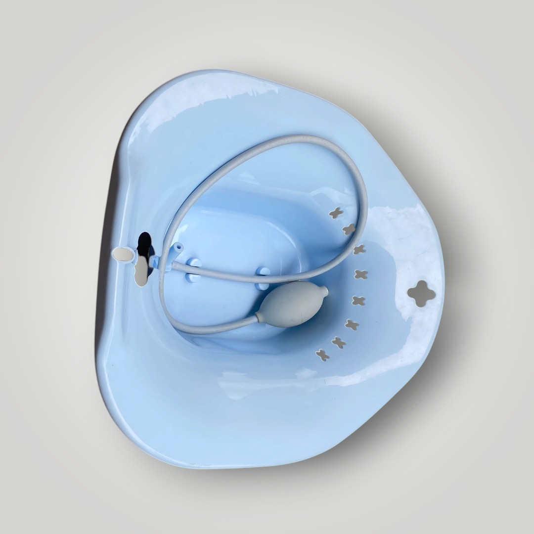 Postpartum sitz water bath