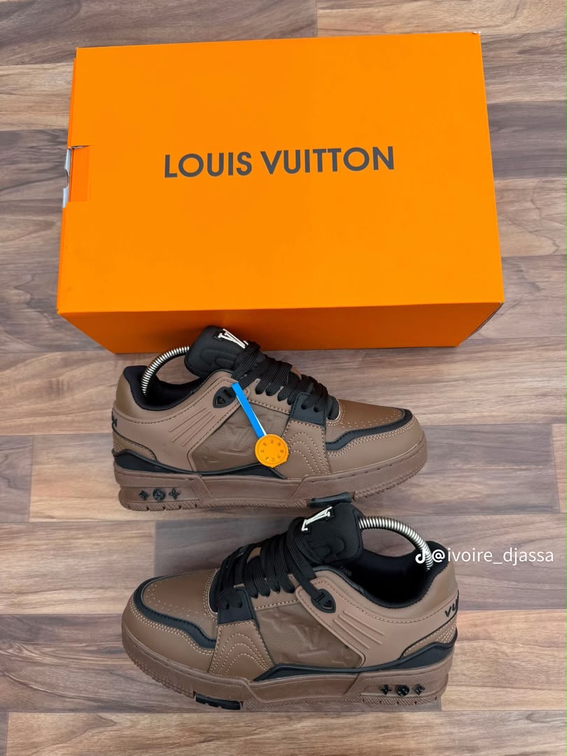 Louis Vuitton Brown Leather Sneakers