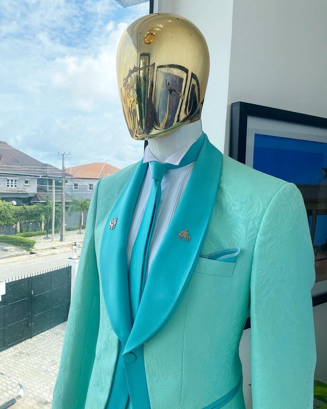 A Turquoise Green Shawl Lapel Floral Jacquard Suit — photo 2