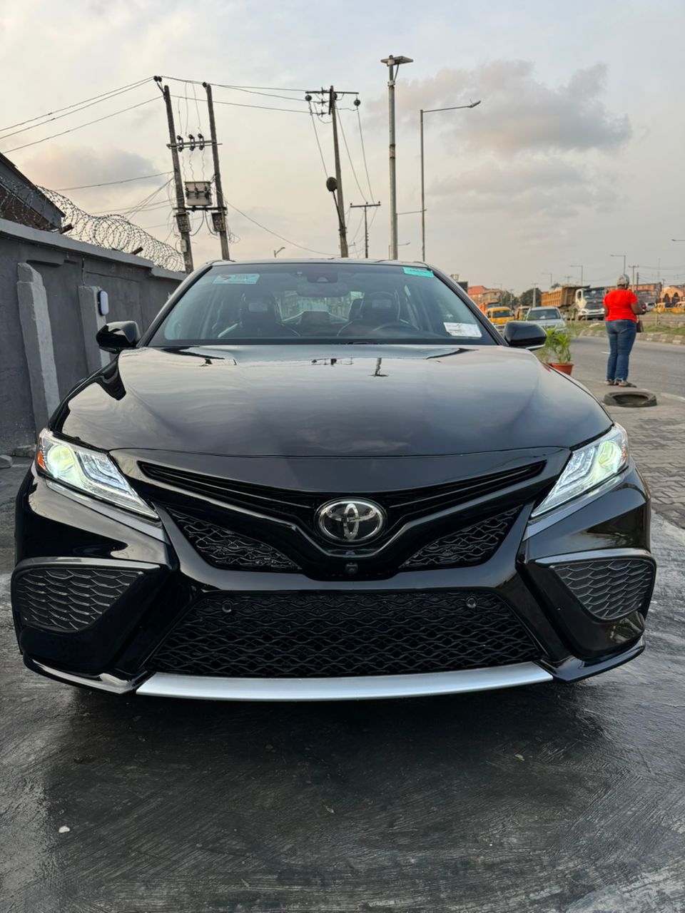 Toyota Camry XSE Black Sedan
