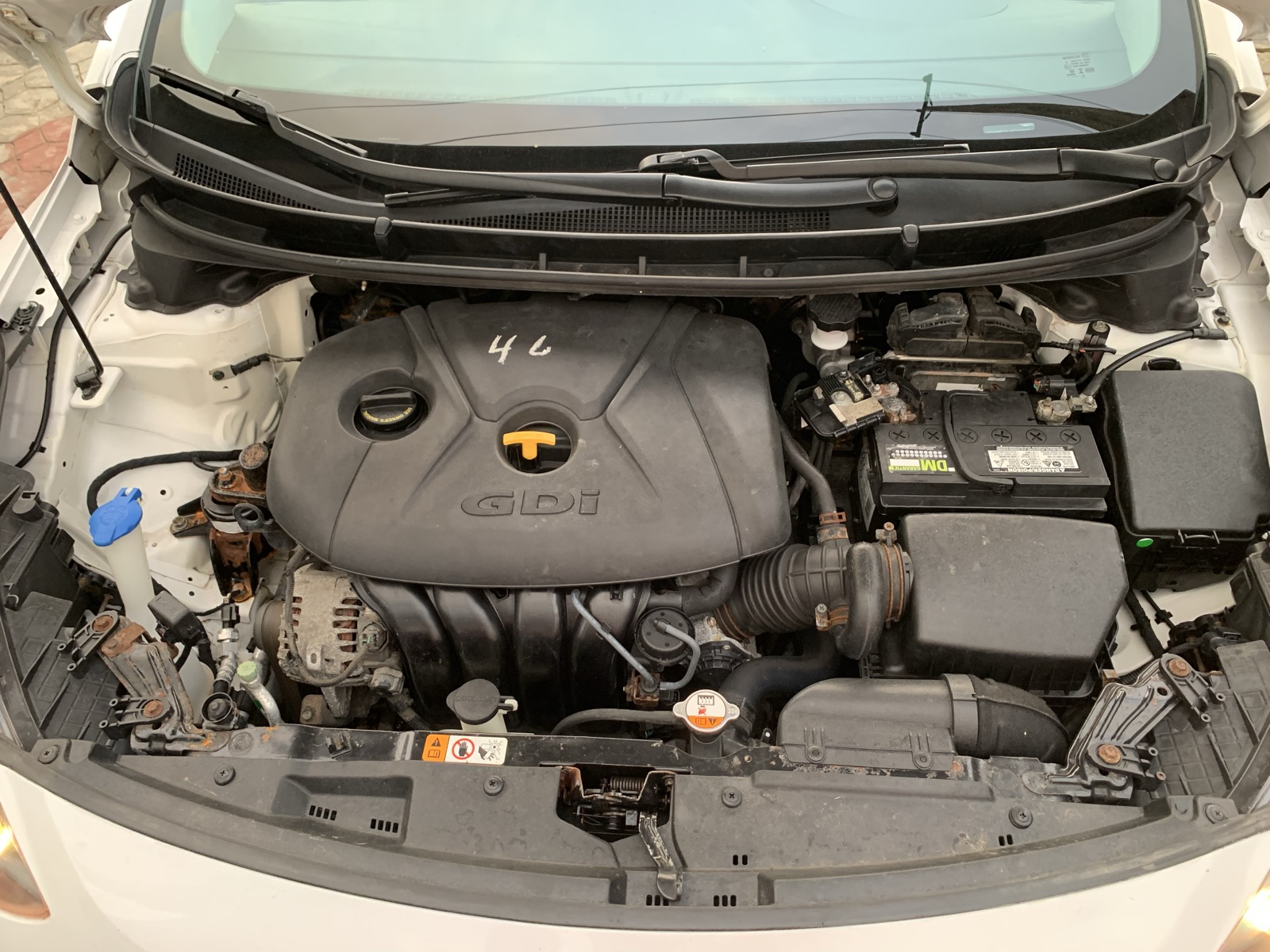 2014 Hyundai Elantra GT White Sedan