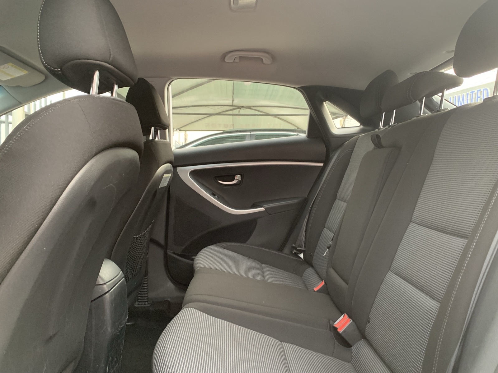 2014 Hyundai Elantra GT White Sedan