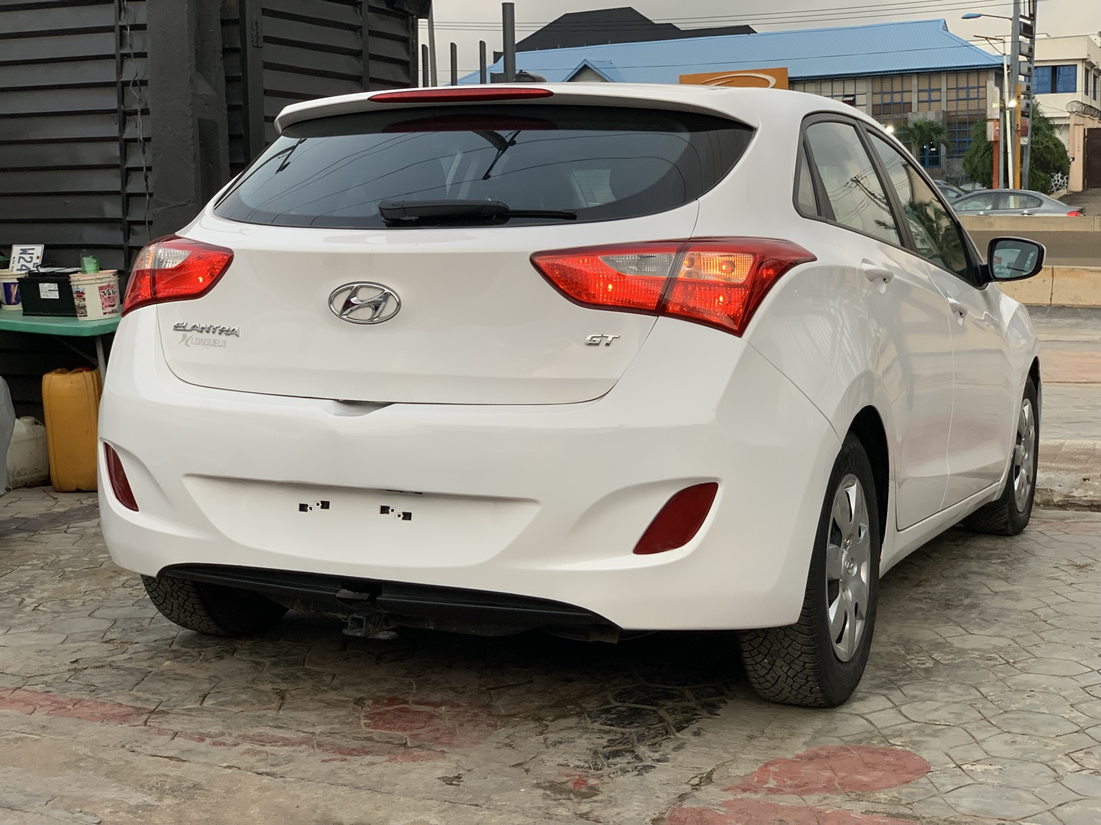 2014 Hyundai Elantra GT White Sedan