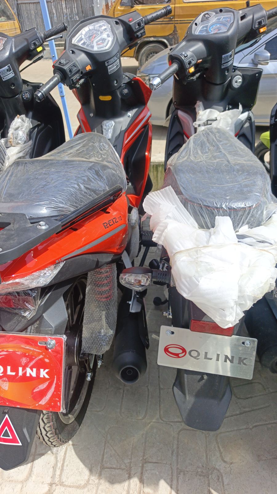 Qlink Motorcycle, Red with Black Accents