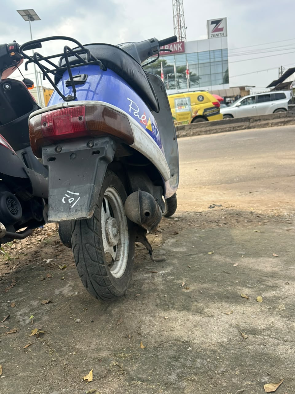 Honda Scooter, Blue with Rear Rack