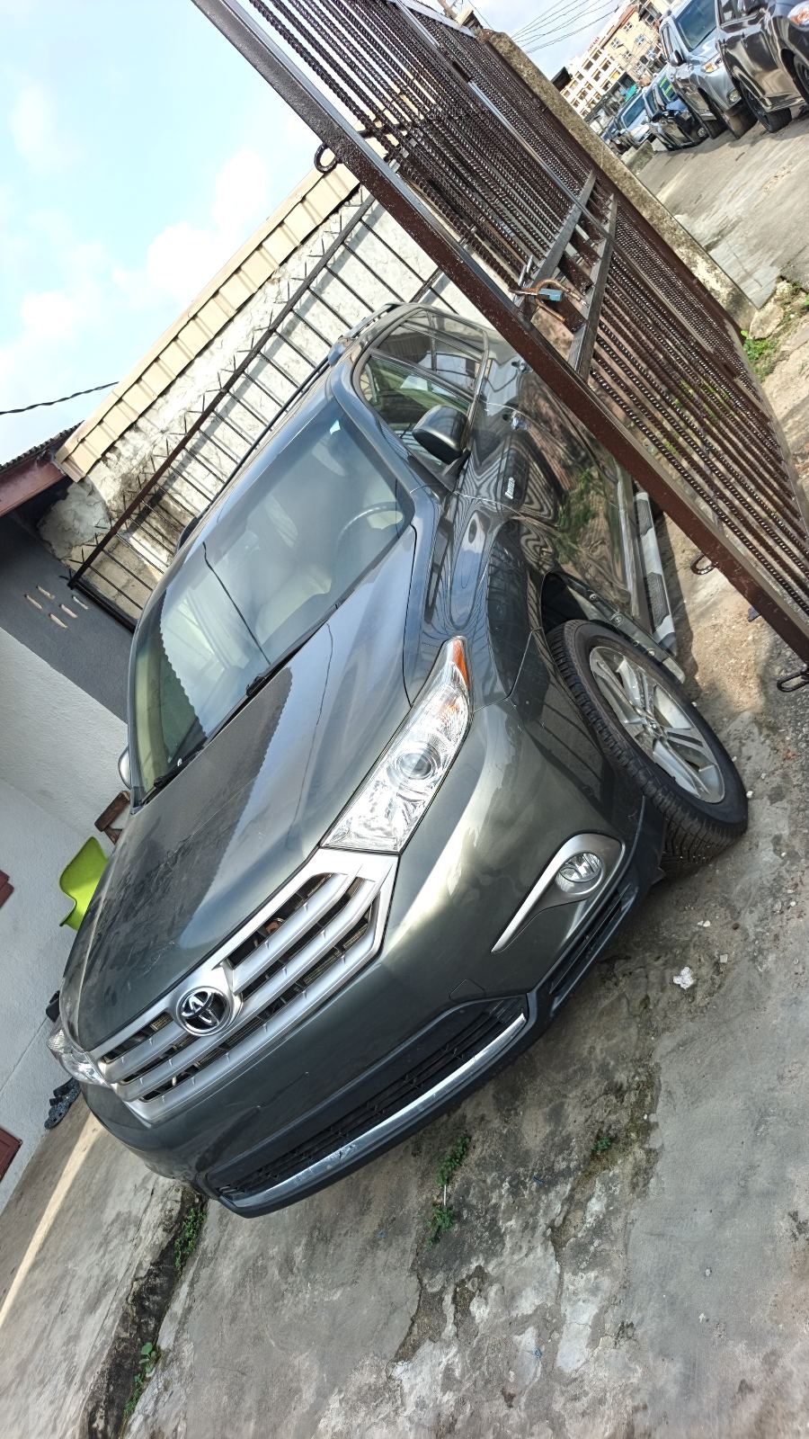 Toyota Highlander SUV, Dark Grey