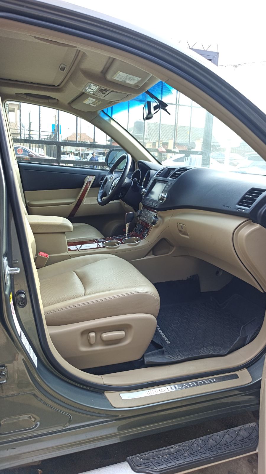 Toyota Highlander SUV, Dark Grey