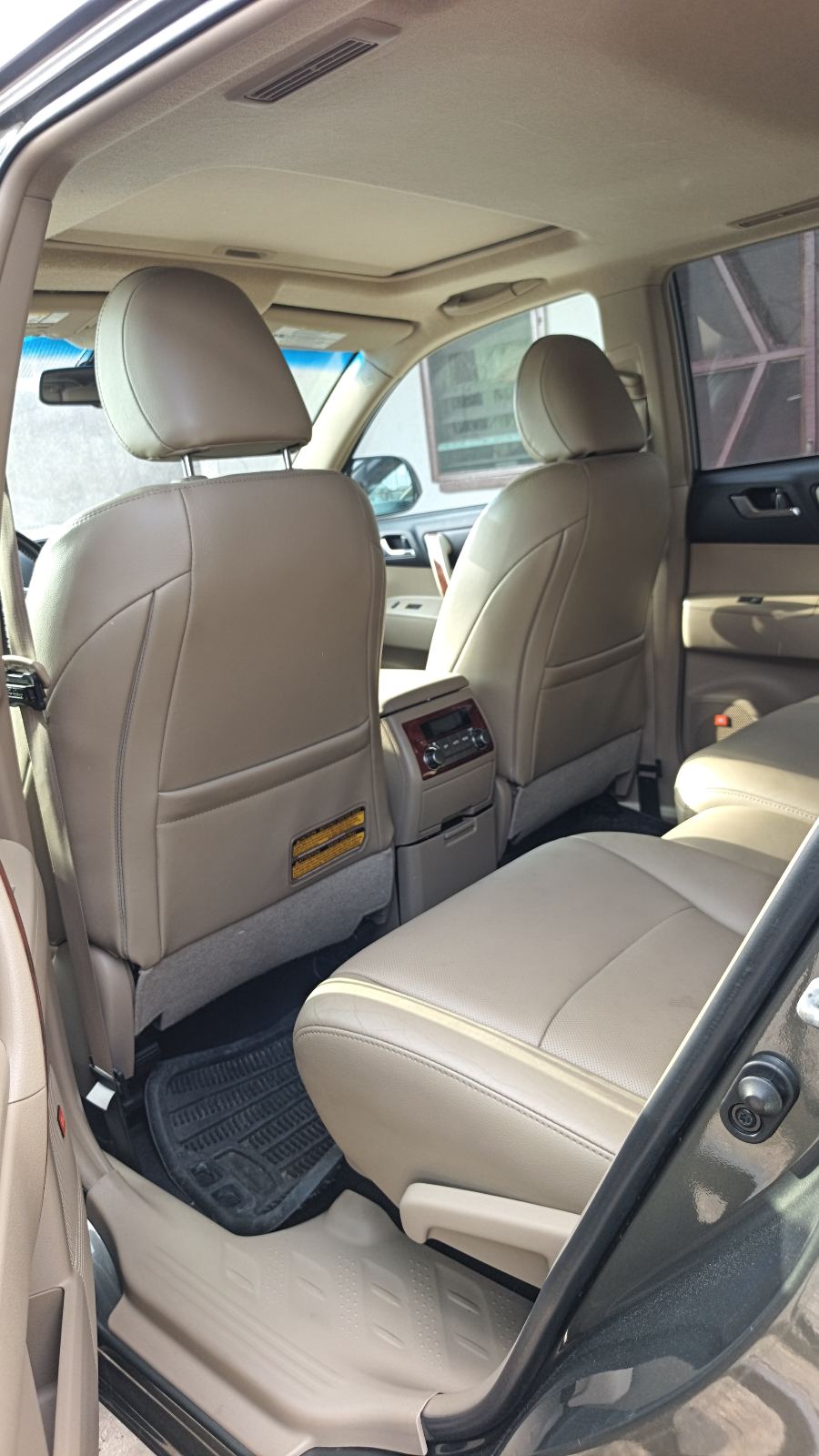 Toyota Highlander SUV, Dark Grey