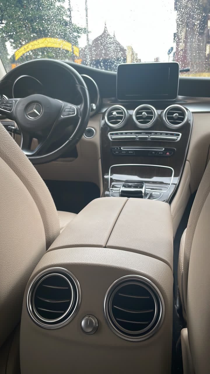 Mercedes-Benz GLC 300 4MATIC Dark Blue SUV — photo 7