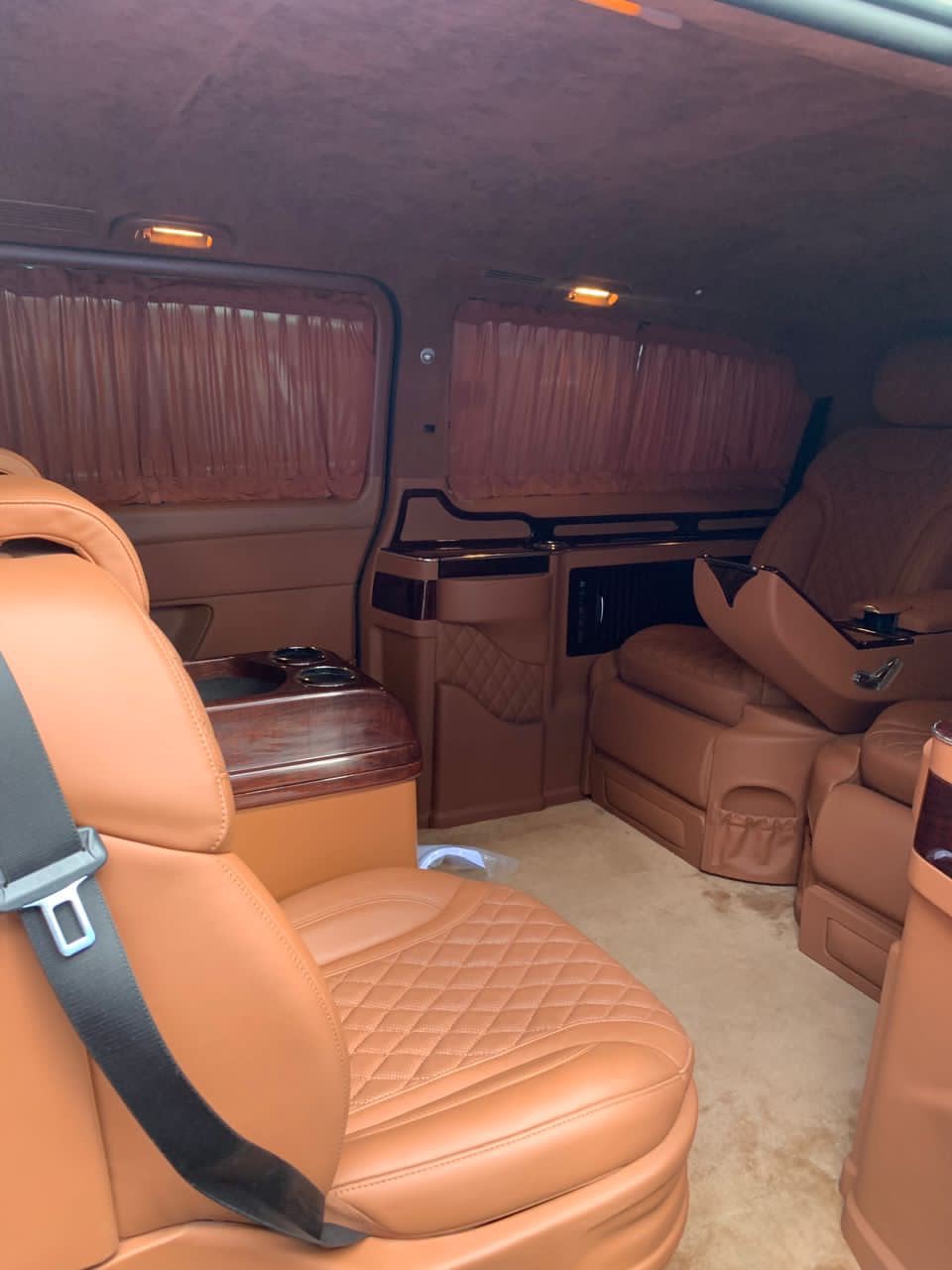 Mercedes-Benz Vito, Black Luxury Van — photo 2