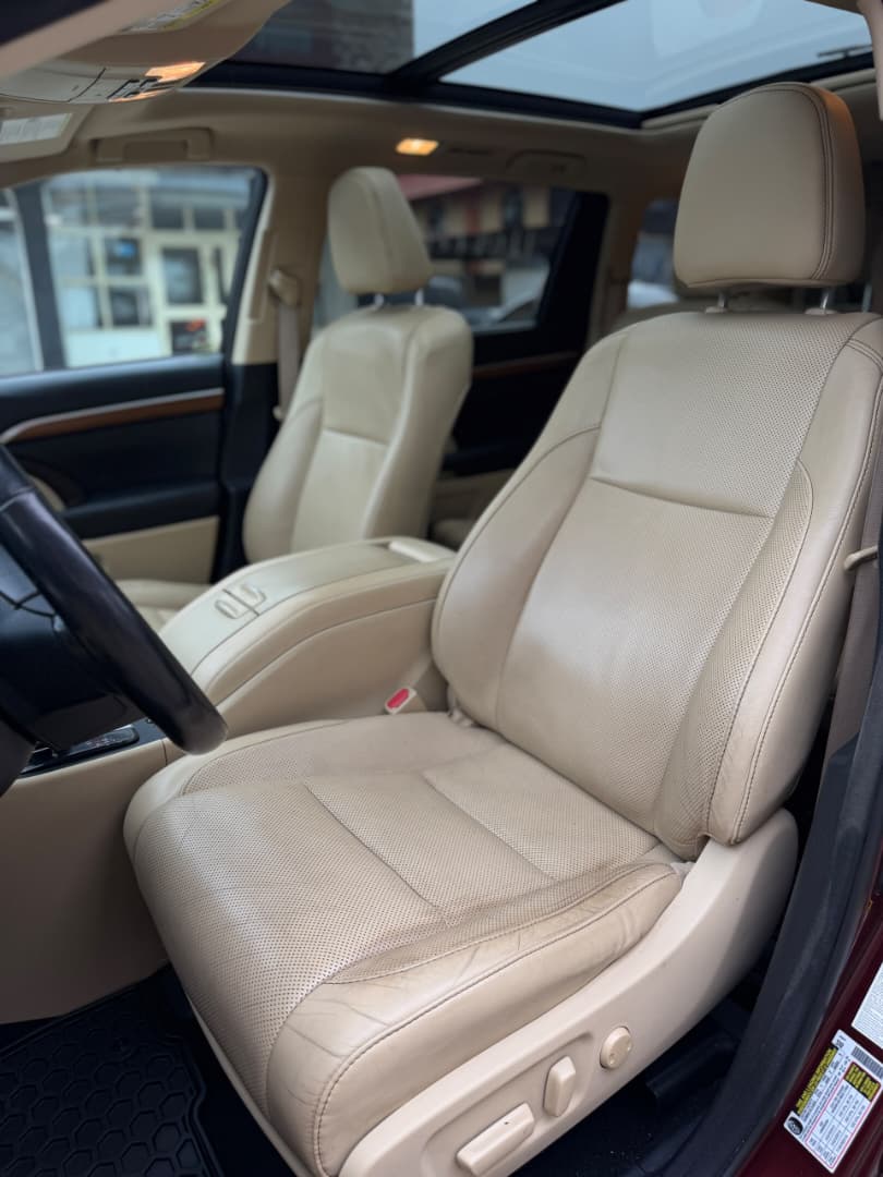 Toyota Highlander SUV, Burgundy