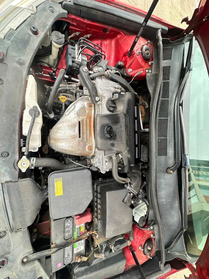 Toyota Camry SE Red Sedan — photo 6