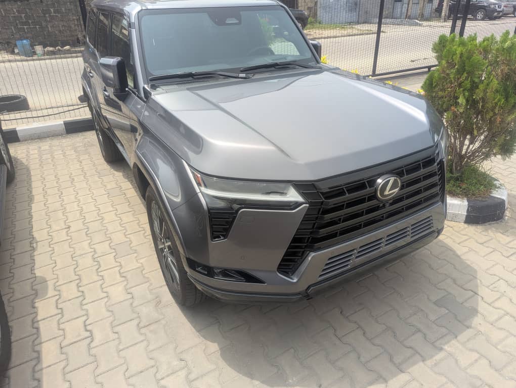 Lexus GX550 SUV, Dark Grey GX 550
