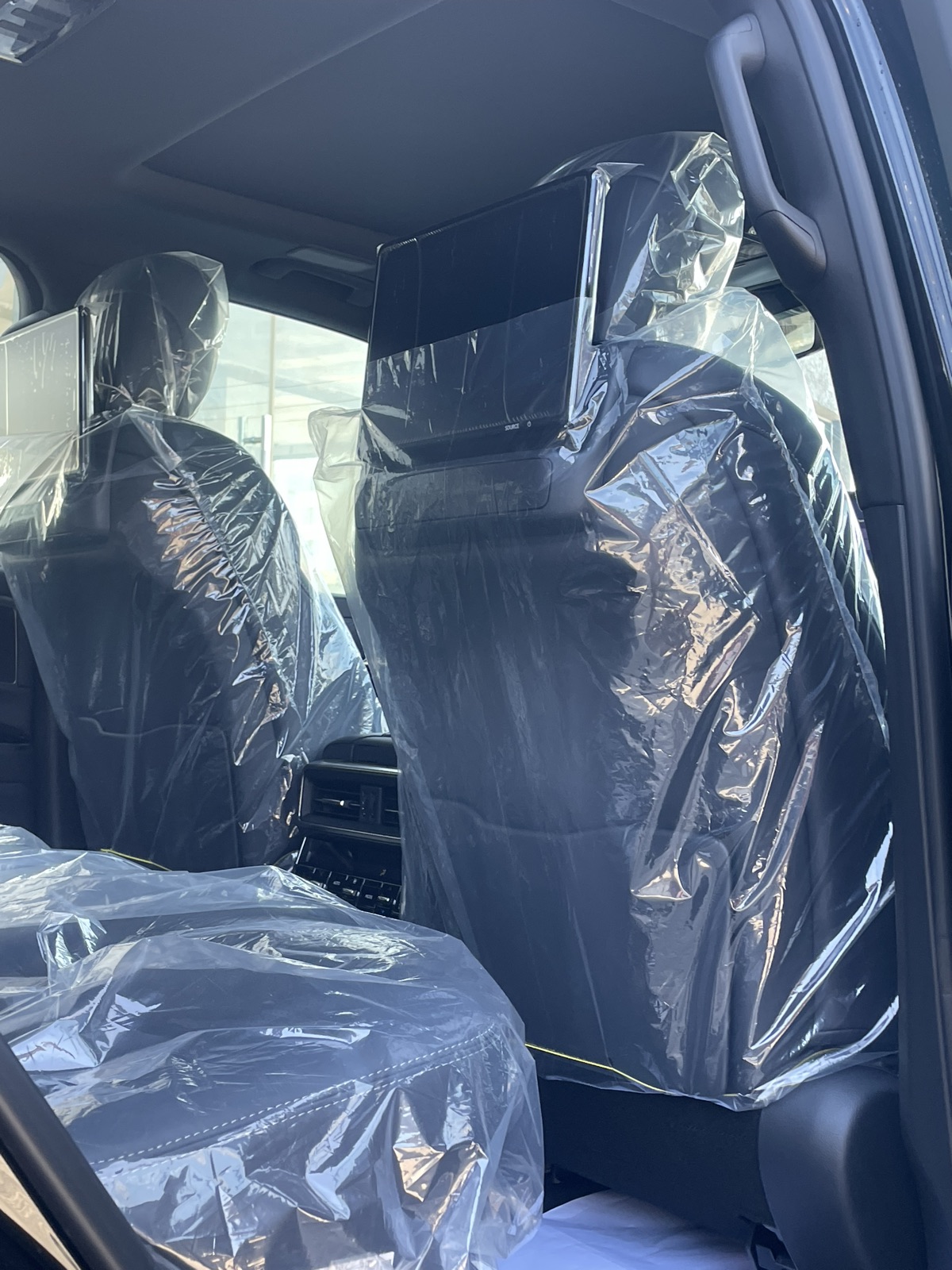 Lexus LX 700h, Silver SUV LX 600