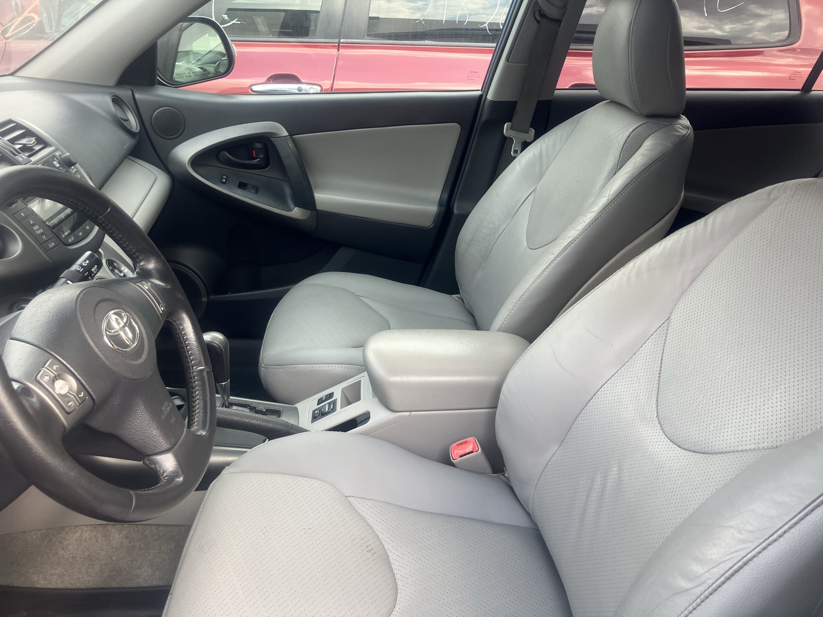 Toyota RAV4 2012 model