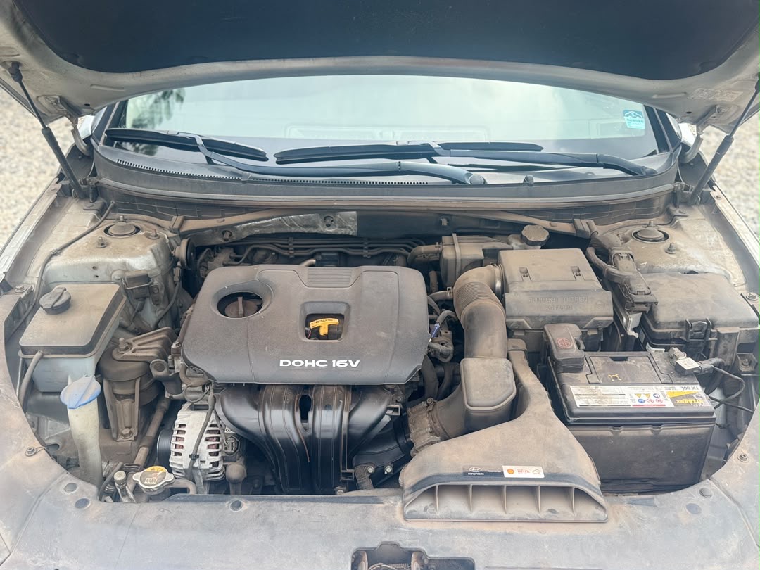 Hyundai Sonata Silver Sedan