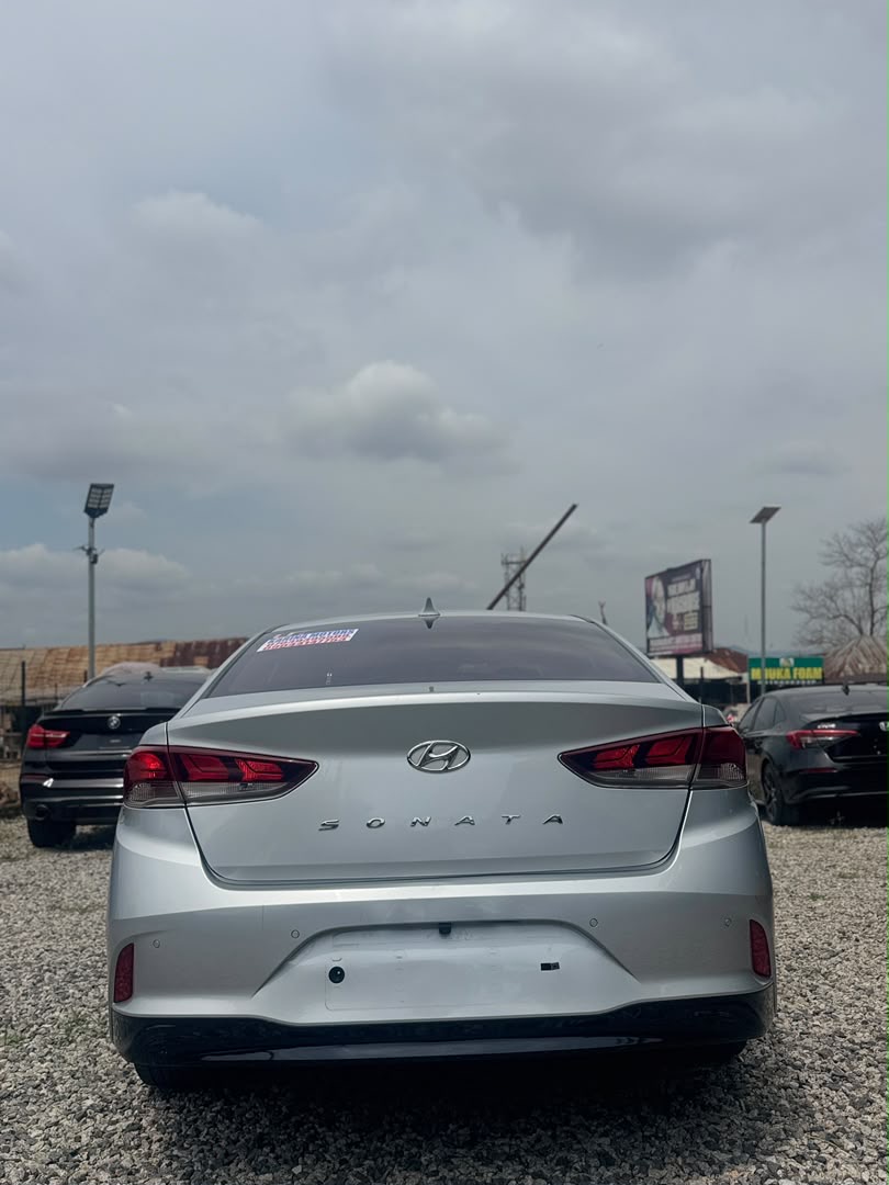 Hyundai Sonata Silver Sedan