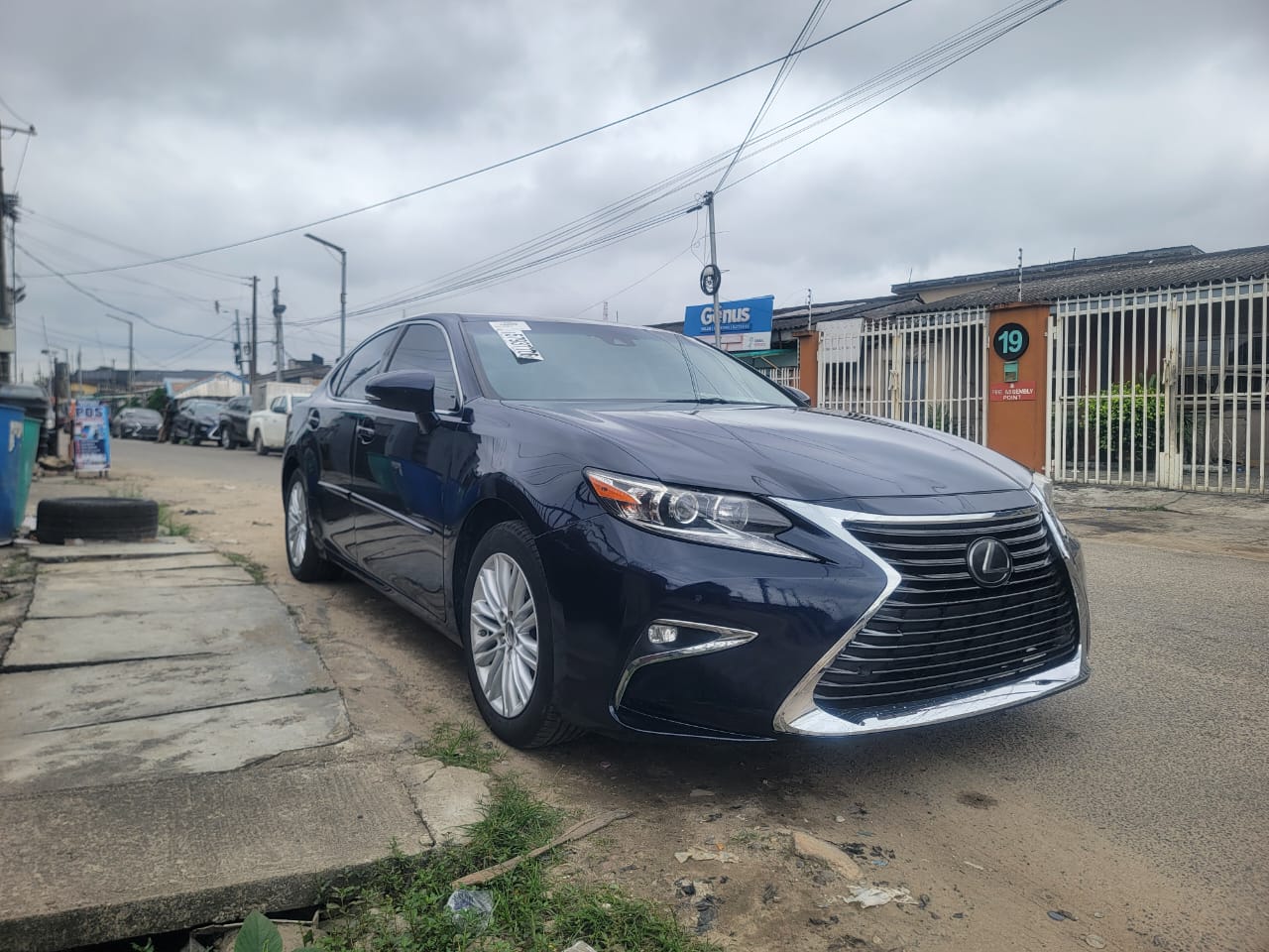 Lexus ES 350 Sedan, Dark Blue — photo 7