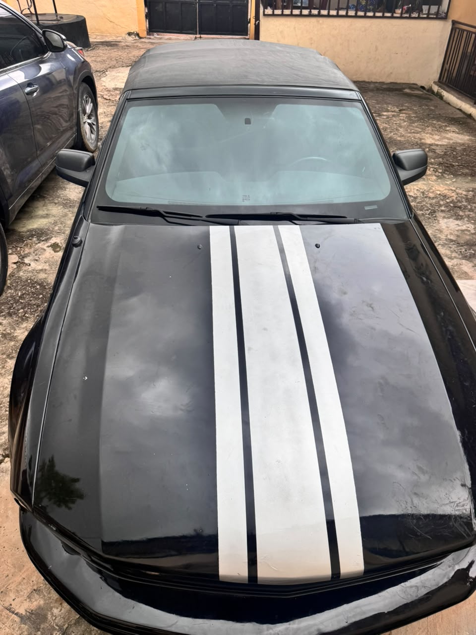 2010 Ford Mustang Convertible Black with Racing Stripes