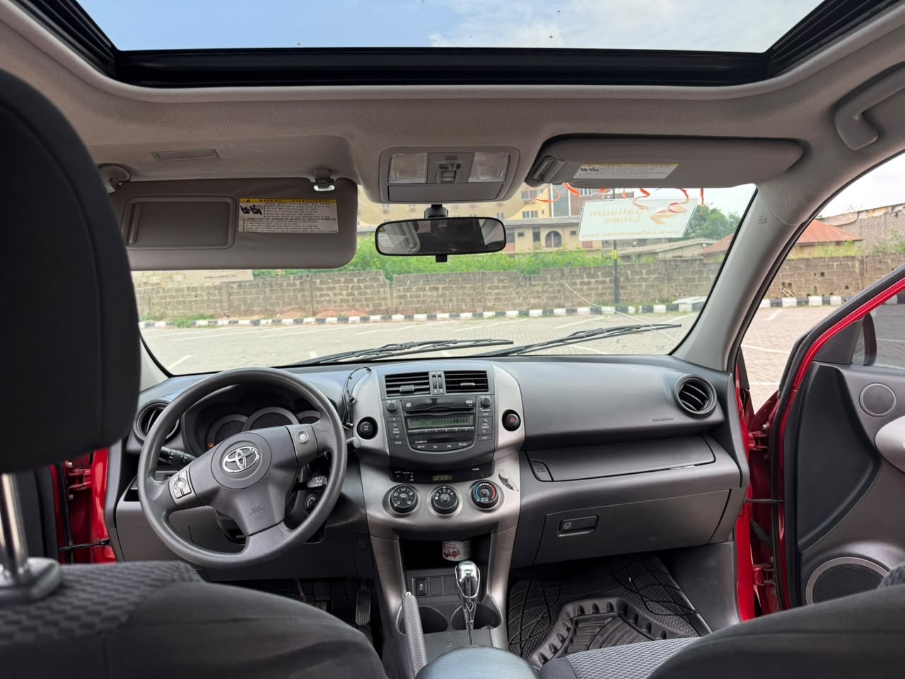 Toyota RAV4 V6 Red SUV for Sale