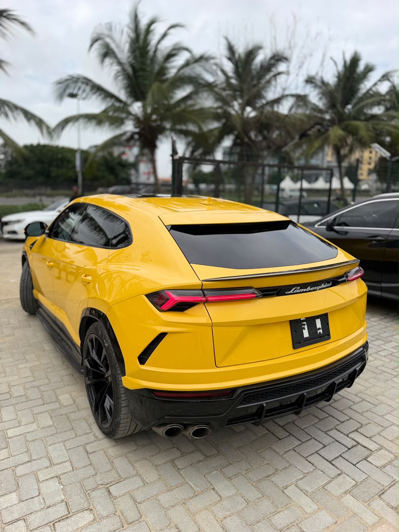 Lamborghini Urus Yellow SUV with Yellow Interior — photo 4