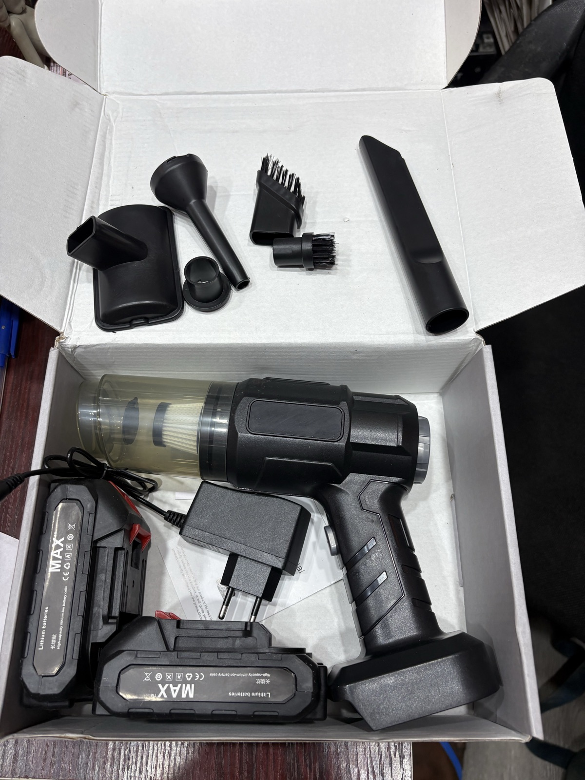 MAX Multifunction Vacuum Cleaner with 2 Batteries
