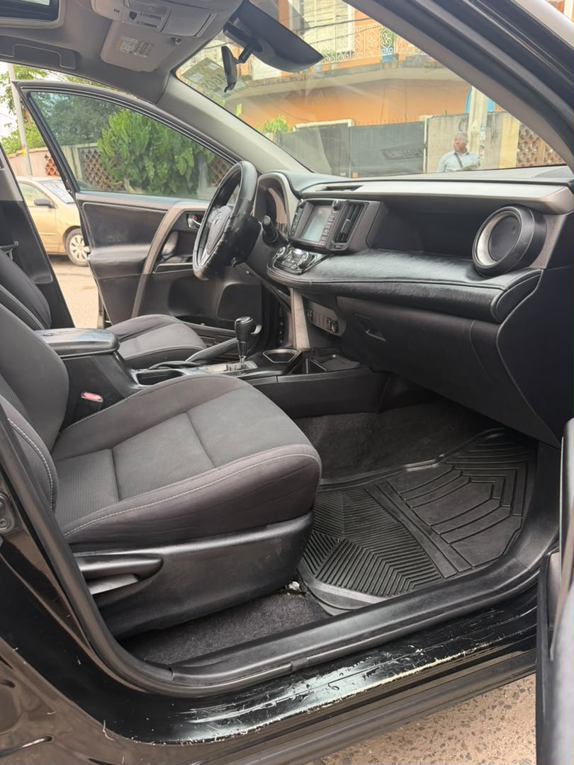 Toyota RAV4 SUV, Black — photo 7