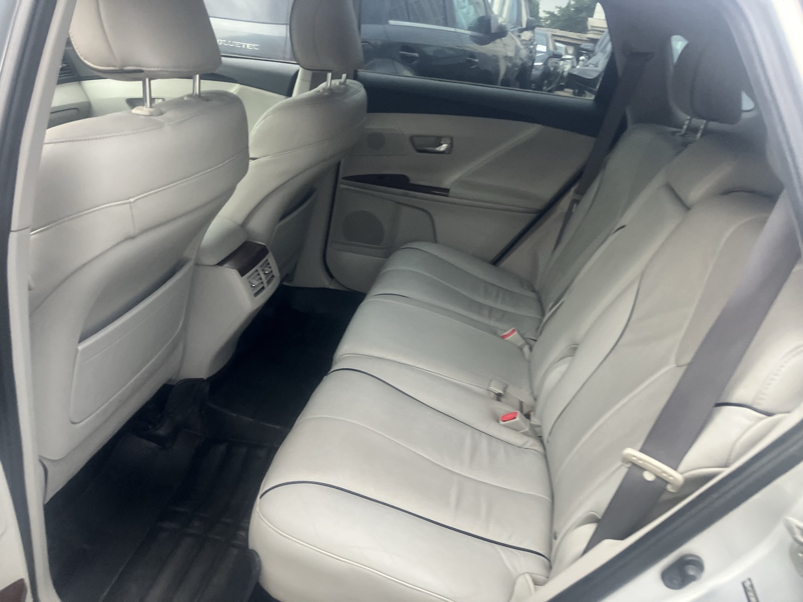 Toyota Venza 2010 model