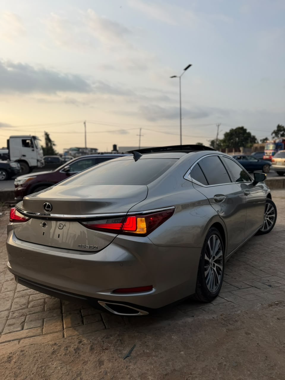 Lexus ES 350, Silver Sedan