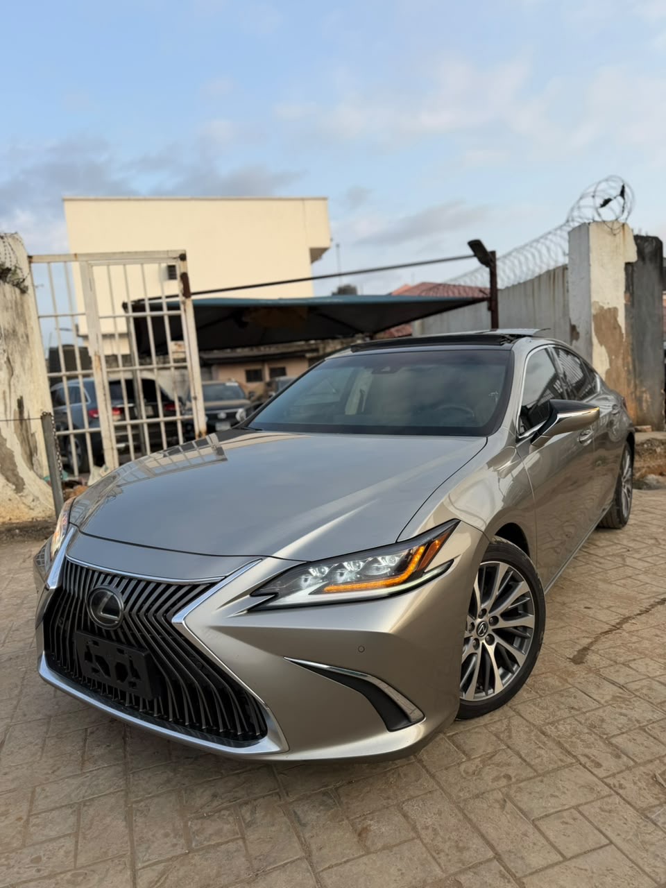 Lexus ES 350, Silver Sedan