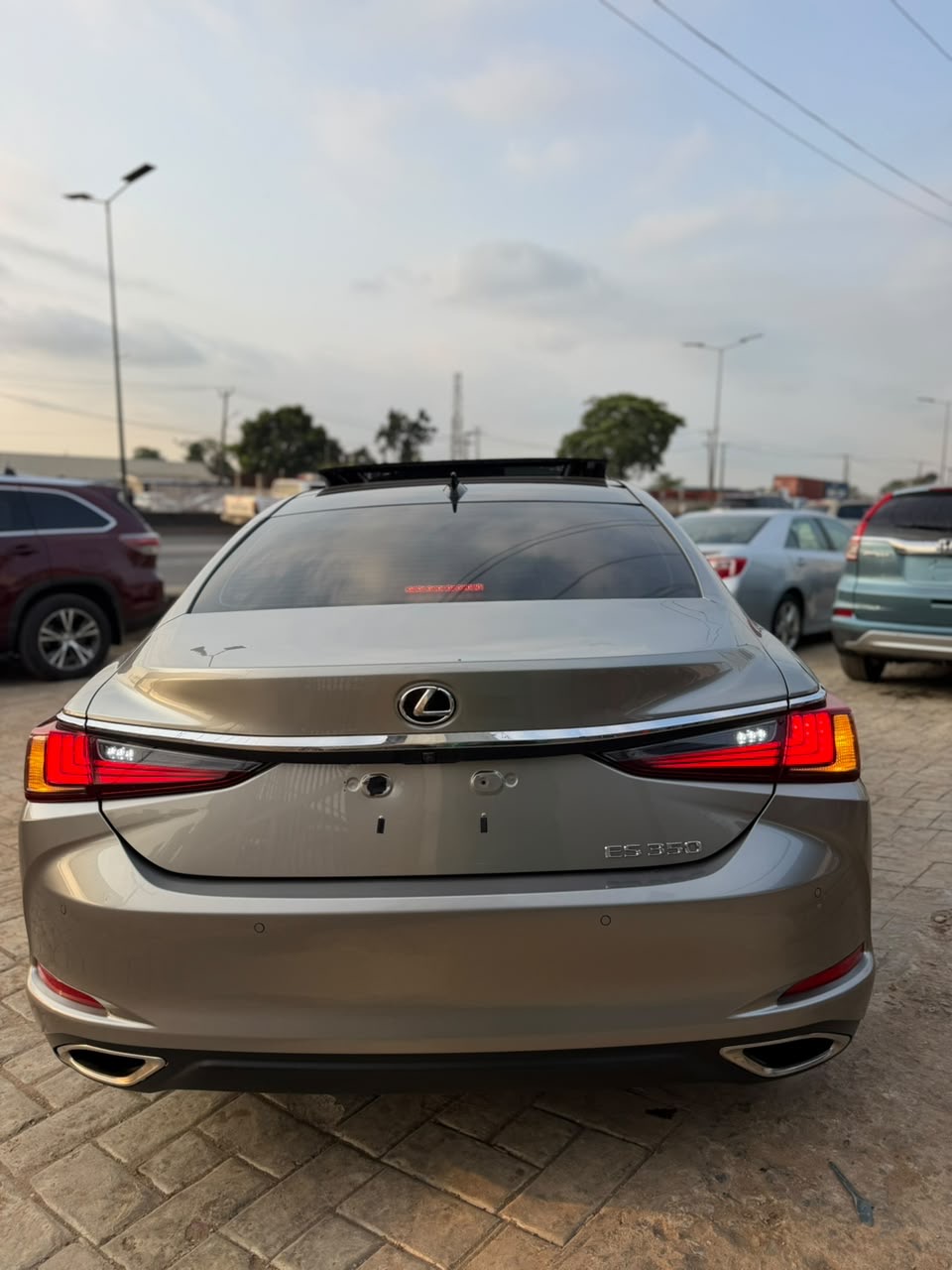 Lexus ES 350, Silver Sedan