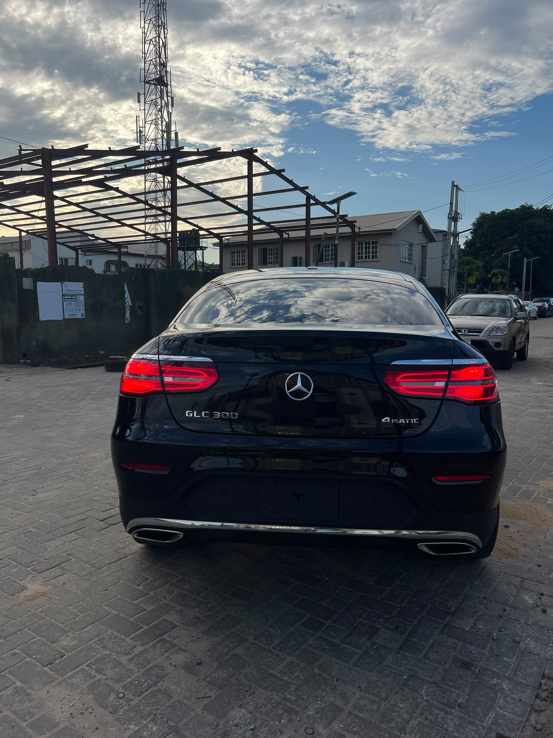 2017 GLC300 COUPE 4matic — photo 8