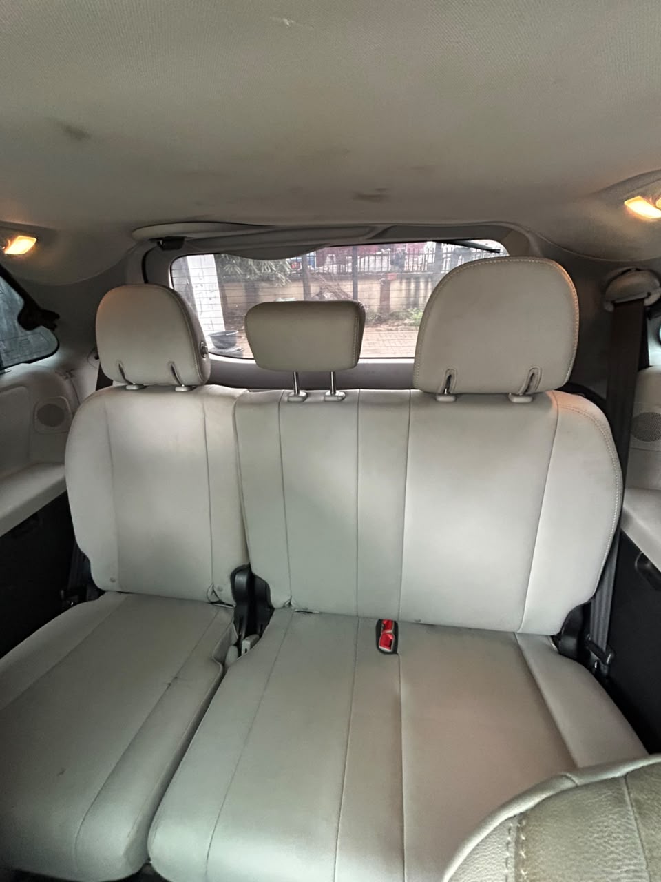 Toyota Sienna Limited, Dark Grey MPV