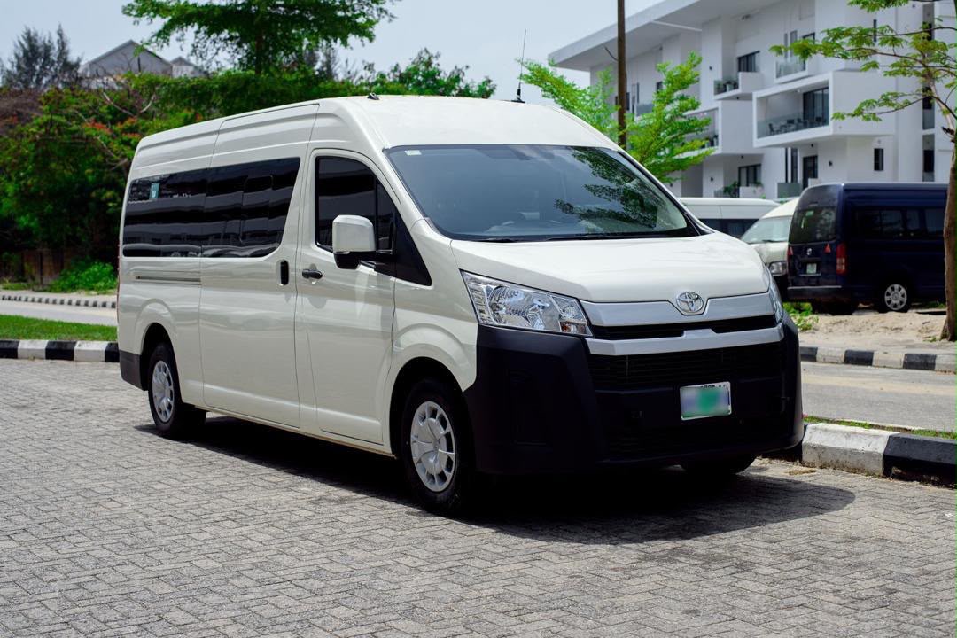 Toyota Hiace Bus, White