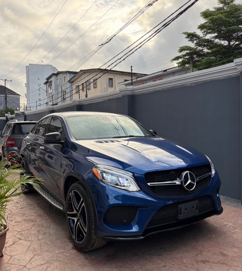Mercedes-Benz GLE Coupe, Blue SUV for Sale — photo 5