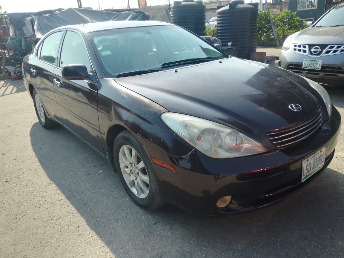 Lexus Es300