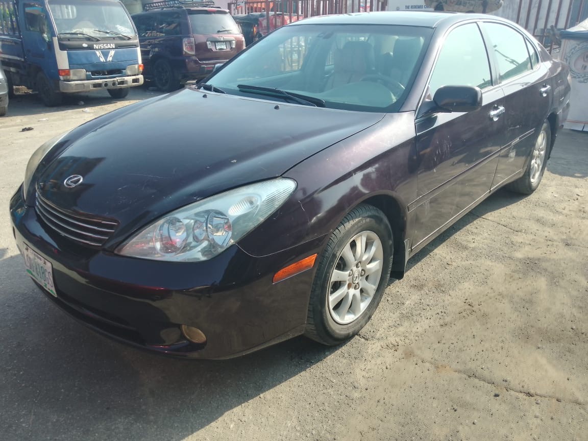 Lexus Es300