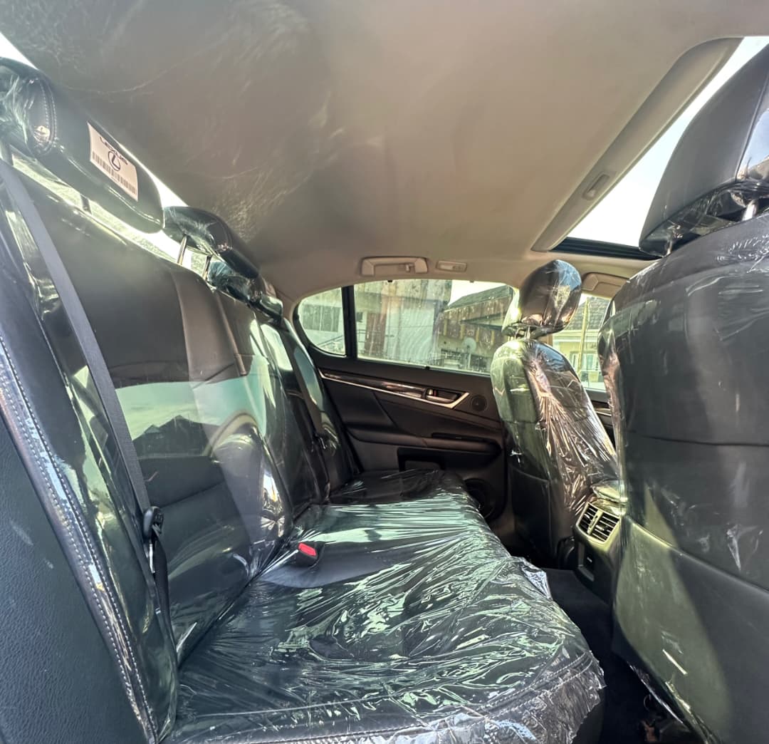 Lexus GS 350 Silver Sedan — photo 5