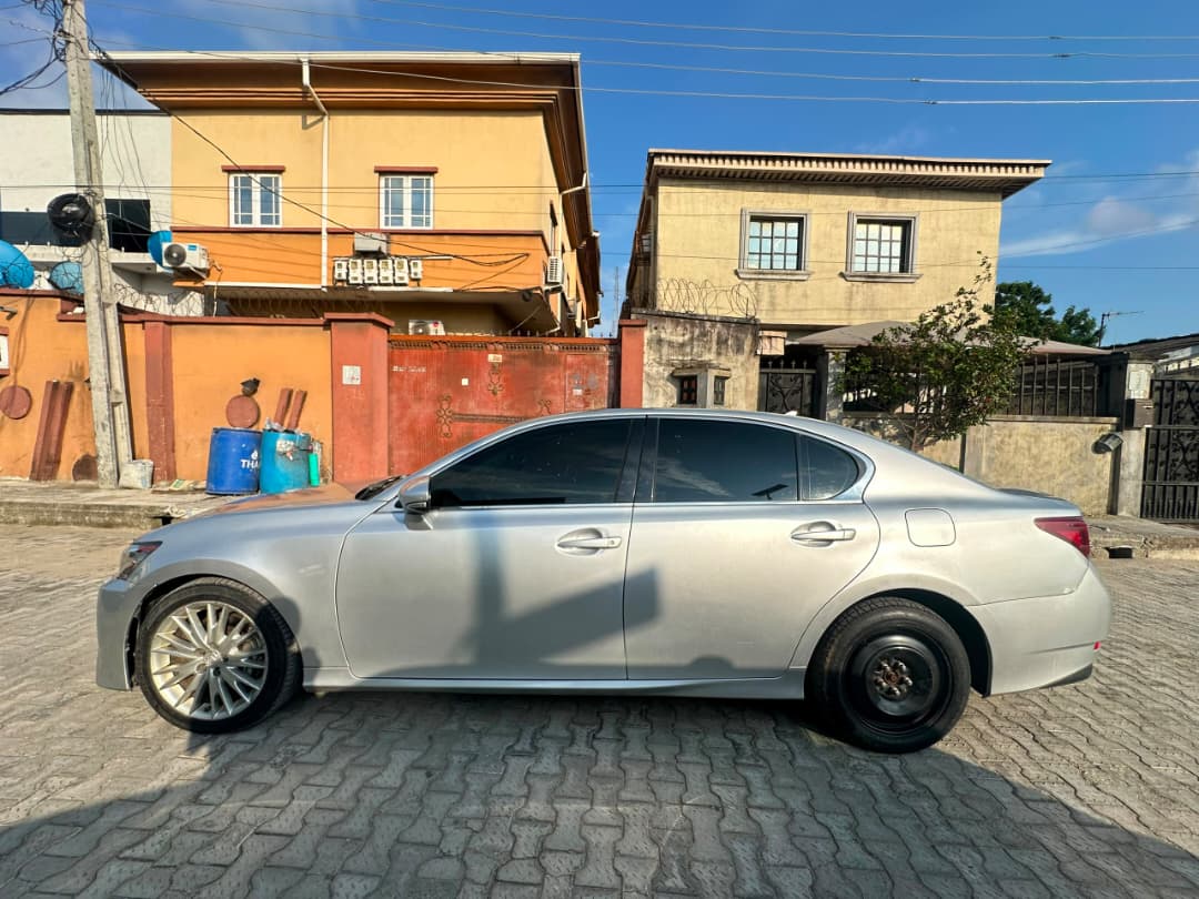 Lexus GS 350 Silver Sedan — photo 7