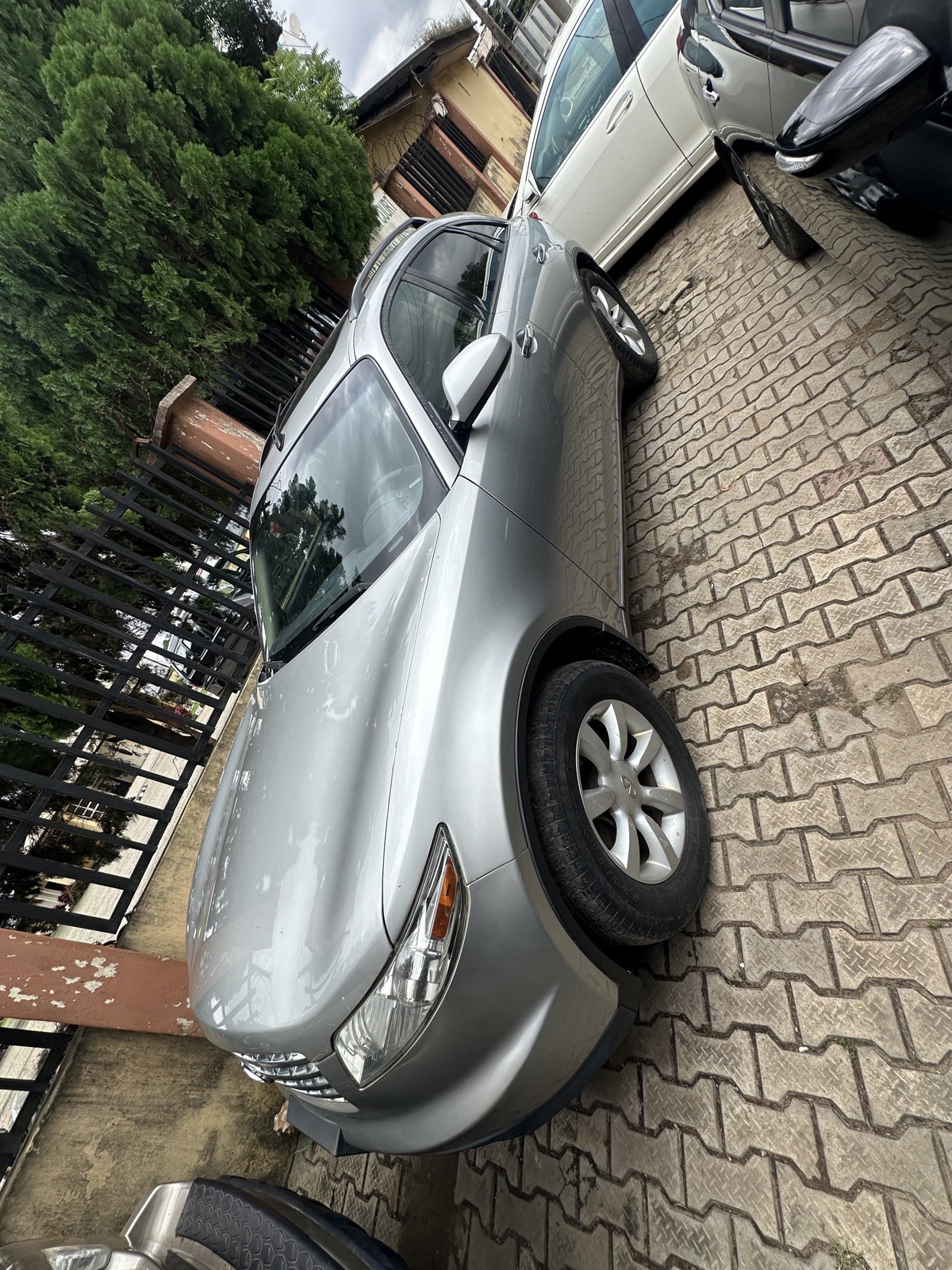 Infiniti fx35 2006