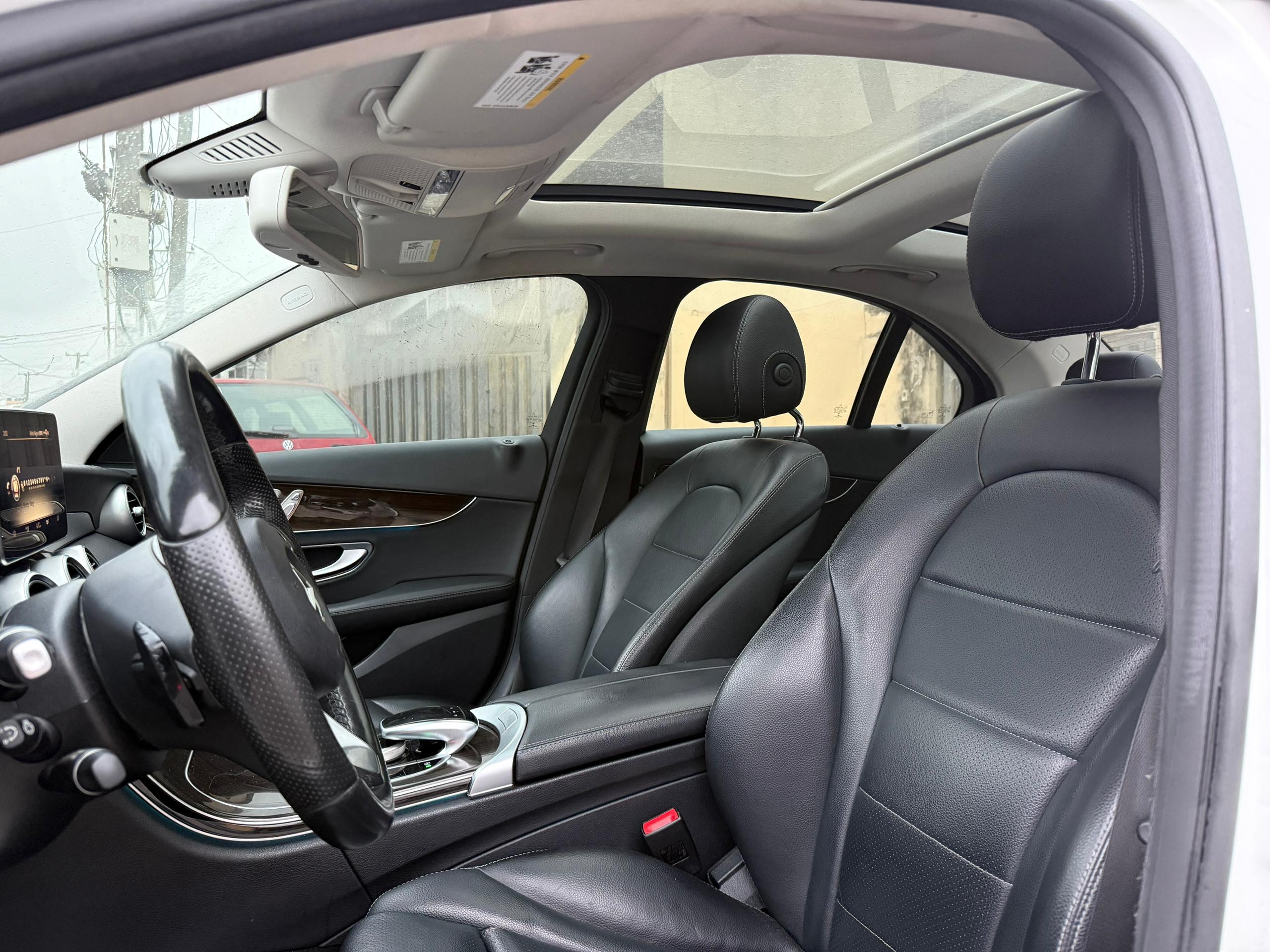 Mercedes-Benz C300 4MATIC White Sedan