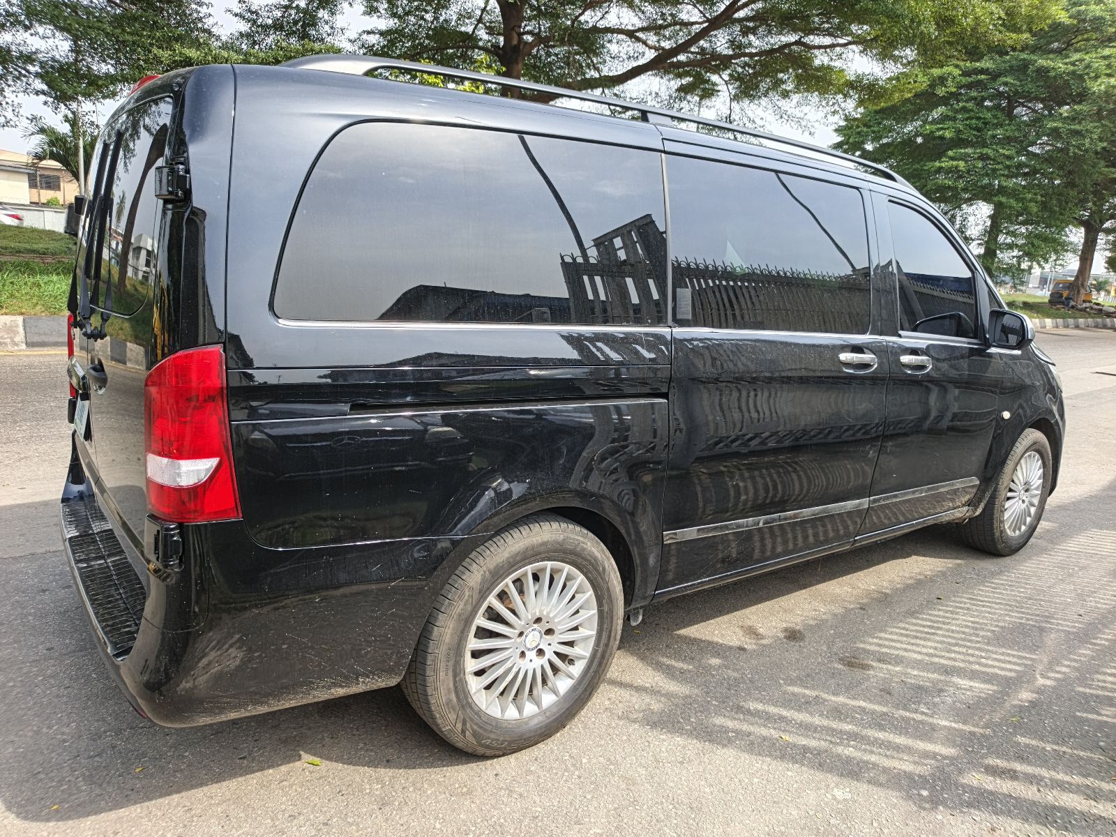 Mercedes-Benz Vito Van, Black — photo 10