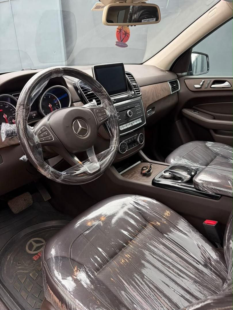 Mercedes-Benz GLE 350 4MATIC Dark Blue SUV GLE350