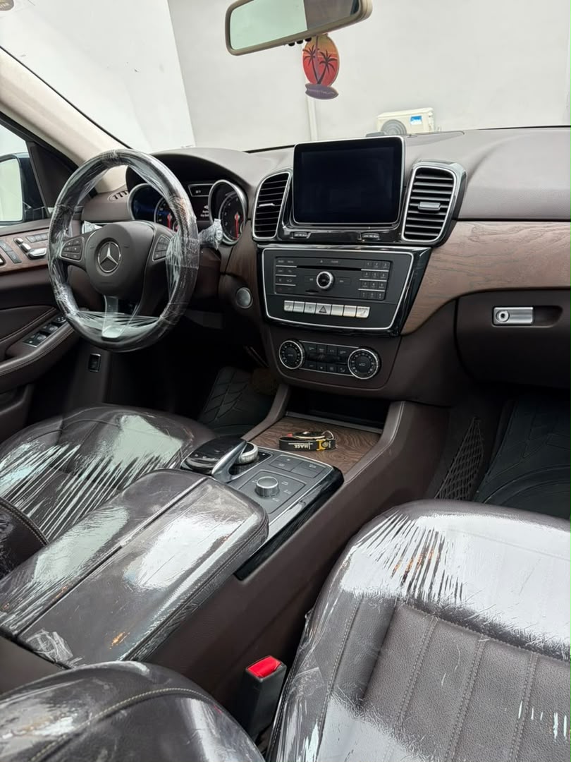 Mercedes-Benz GLE 350 4MATIC Dark Blue SUV GLE350