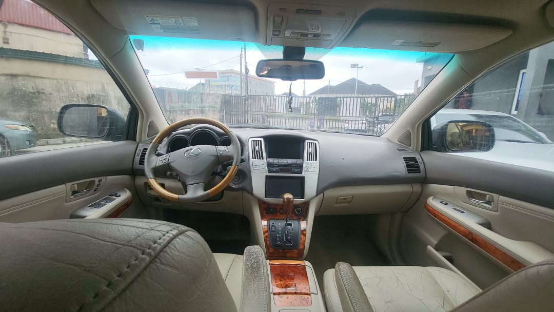 2009 Lexus RX 350, Dark Grey SUV — photo 2