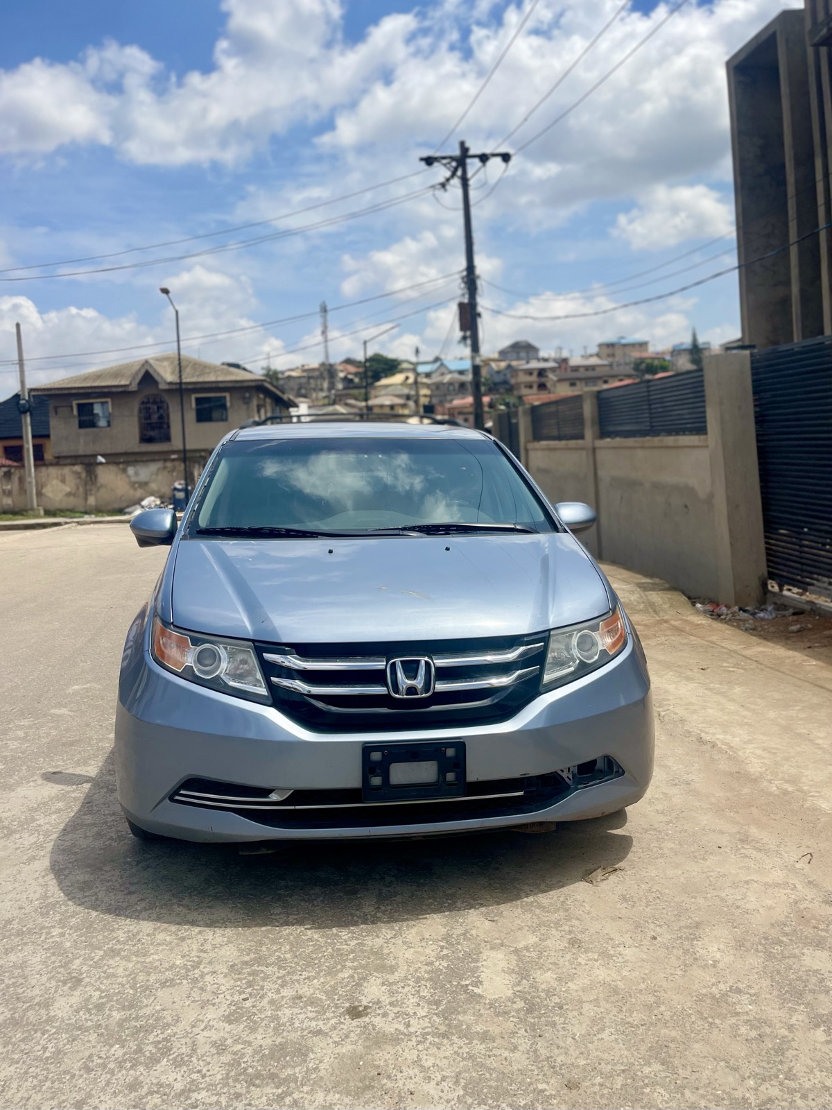 Foreign used 2014 Honda Odyssey LX