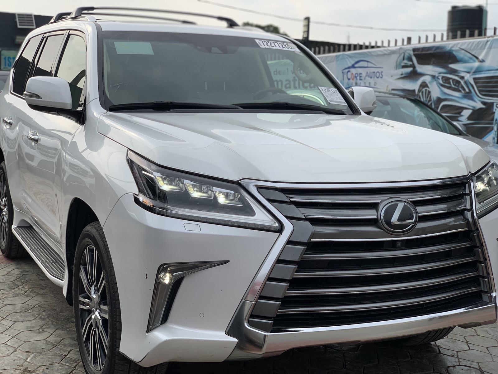 2018 Lexus LX 570 White SUV with Sunroof