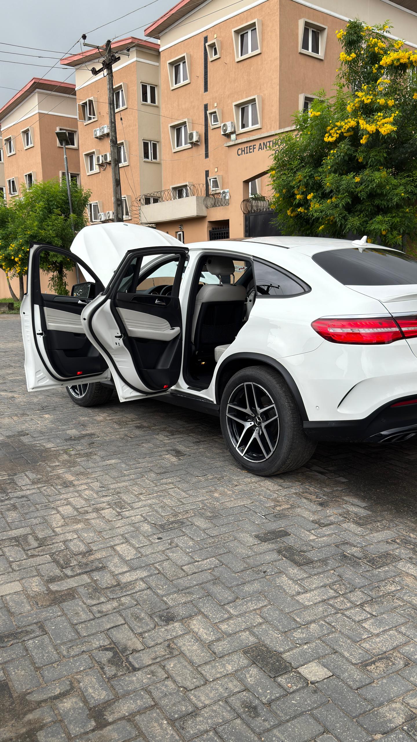 Mercedes-Benz GLE 43 White Coupe GLE-Class