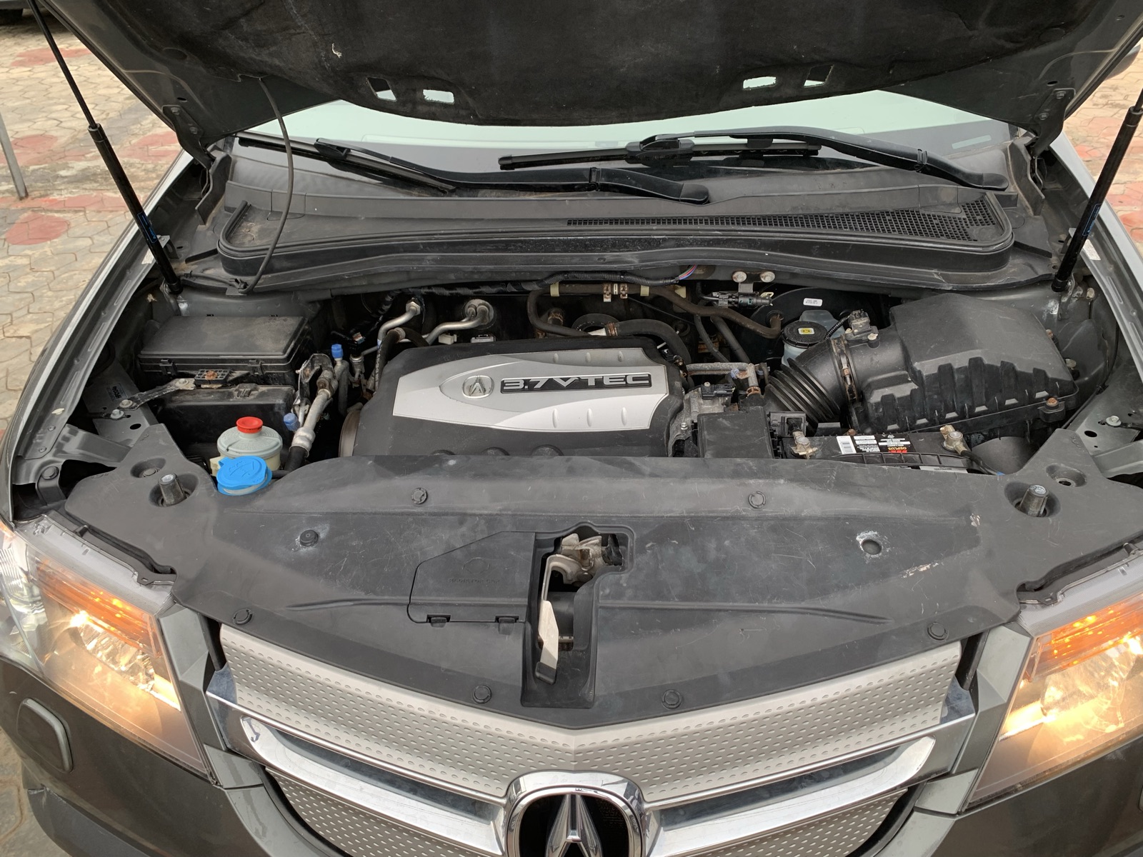 2008 Acura MDX SUV, Grey with Leather Interior