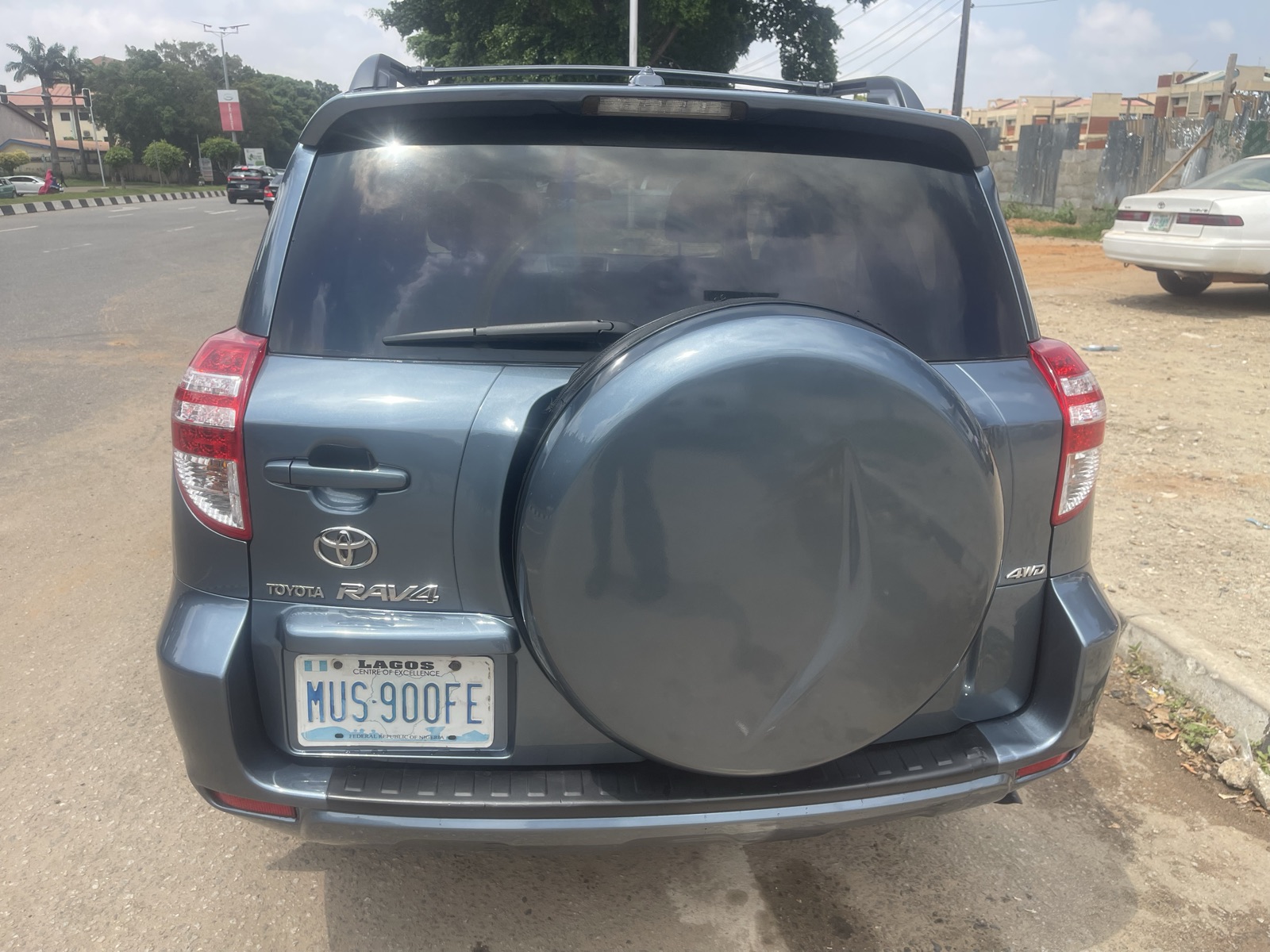 Toyota Rav4 2011 model
